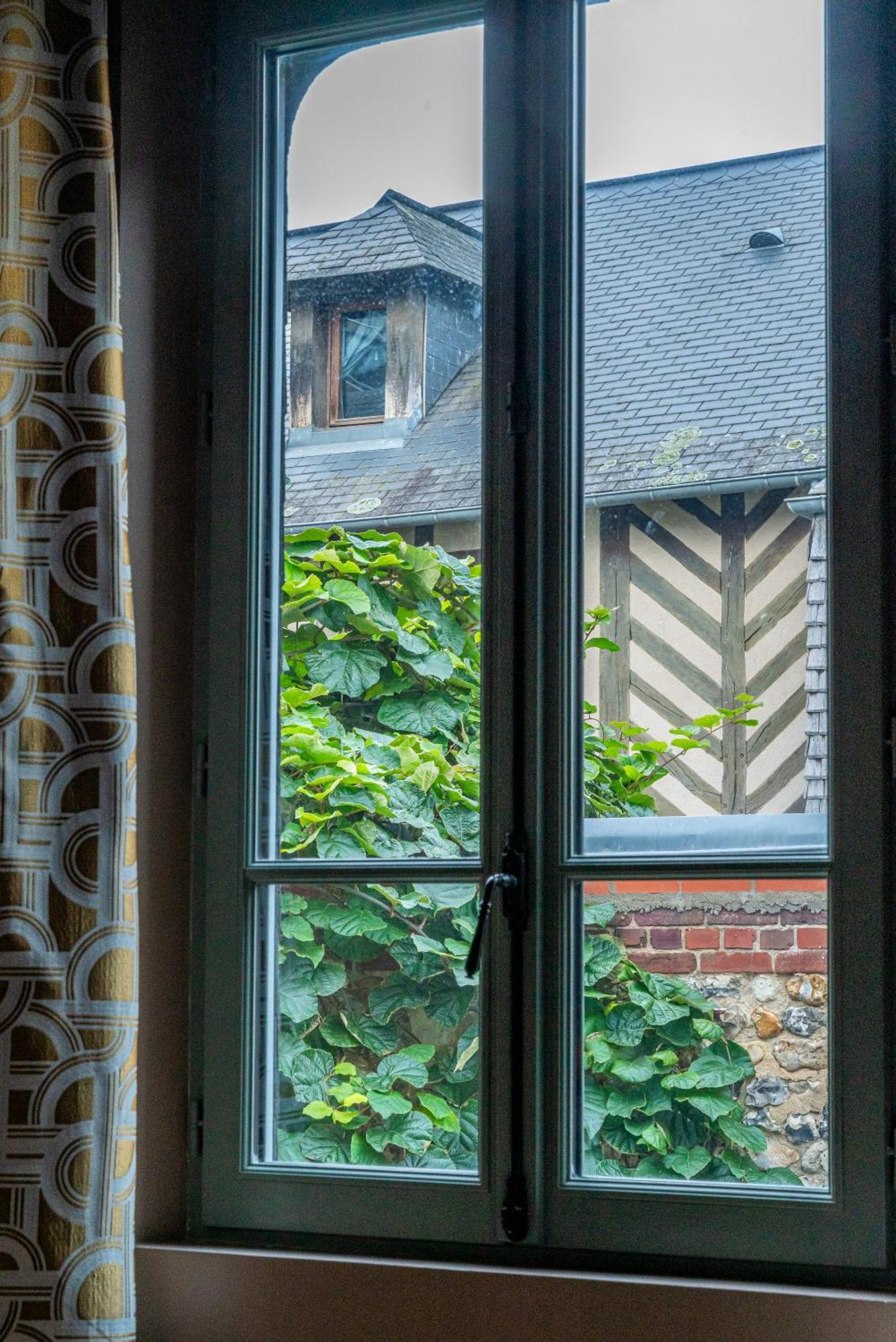 La Mondaine - Idealement Situe, Charme Honfleur Exteriör bild